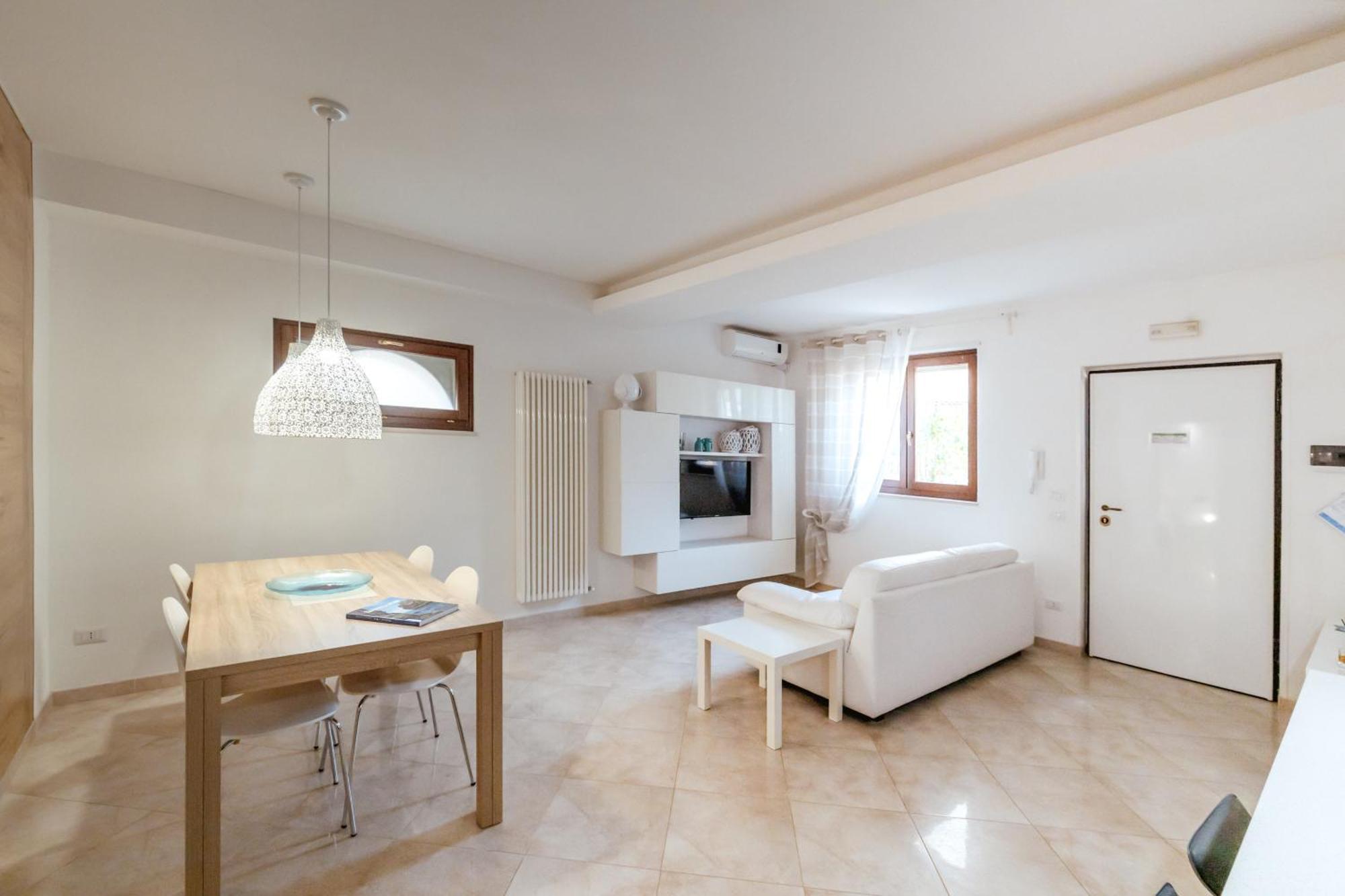 La Casetta Di Chiara B&B 滨海波利尼亚诺 外观 照片